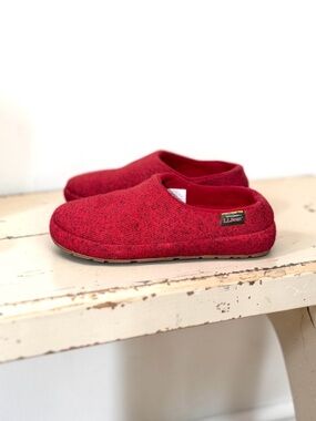 L.L. Bean Women’s Mountain Red Sweater Fleece Slipper Scuff Size 7